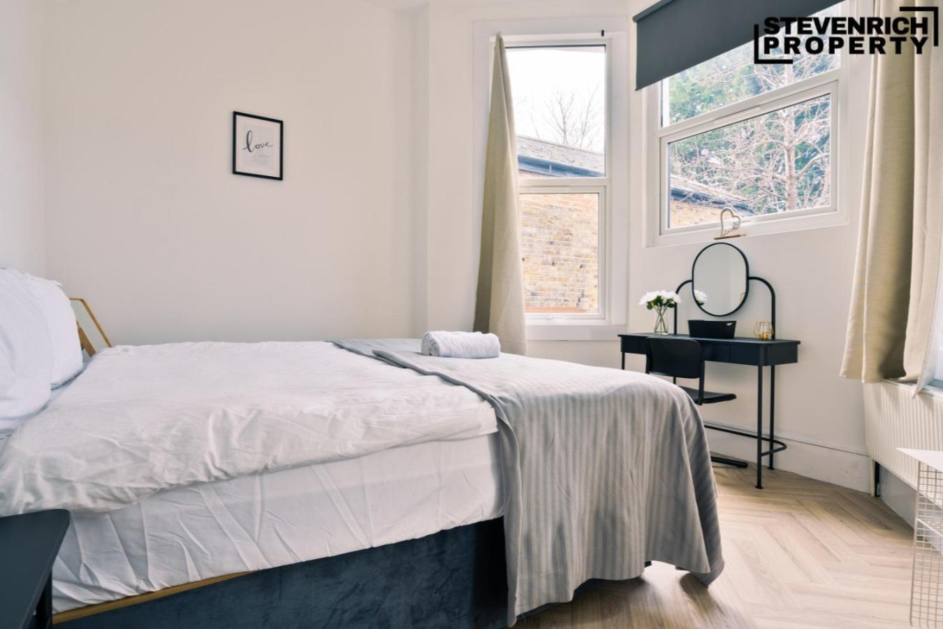 Pool Table High End 2-bedroom Appartement